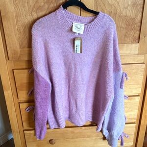 Fantastic Fawn Lilac Women's Sweater